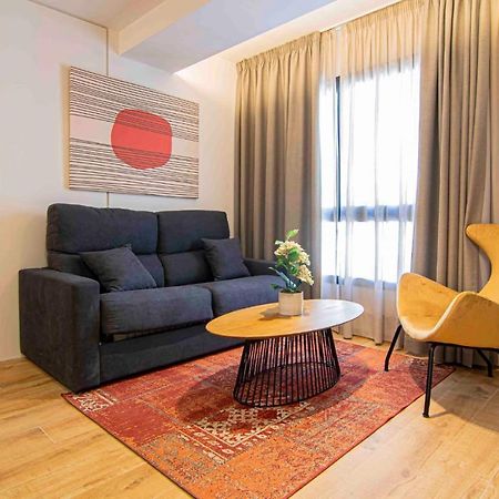 Apartamentos Leonor مالقة المظهر الخارجي الصورة